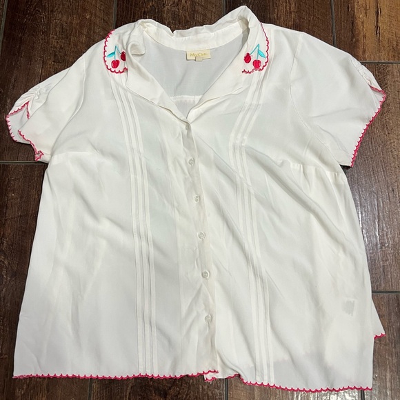 ModCloth Retro 1950s Red Cherry Embroidered Collar Button Down Shirt Blouse - Picture 9 of 10